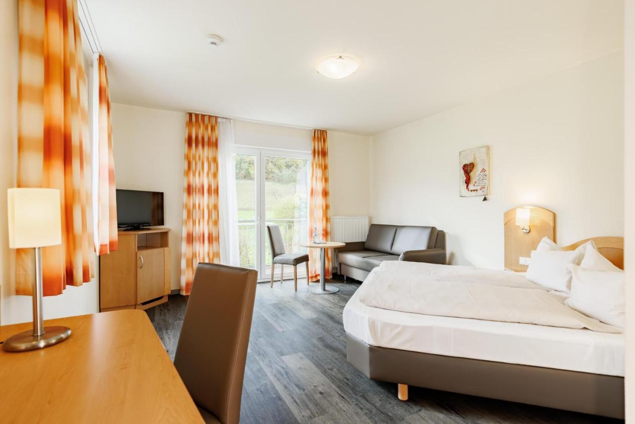 Hotel Restaurant Talblick Bad Ditzenbach Exteriör bild