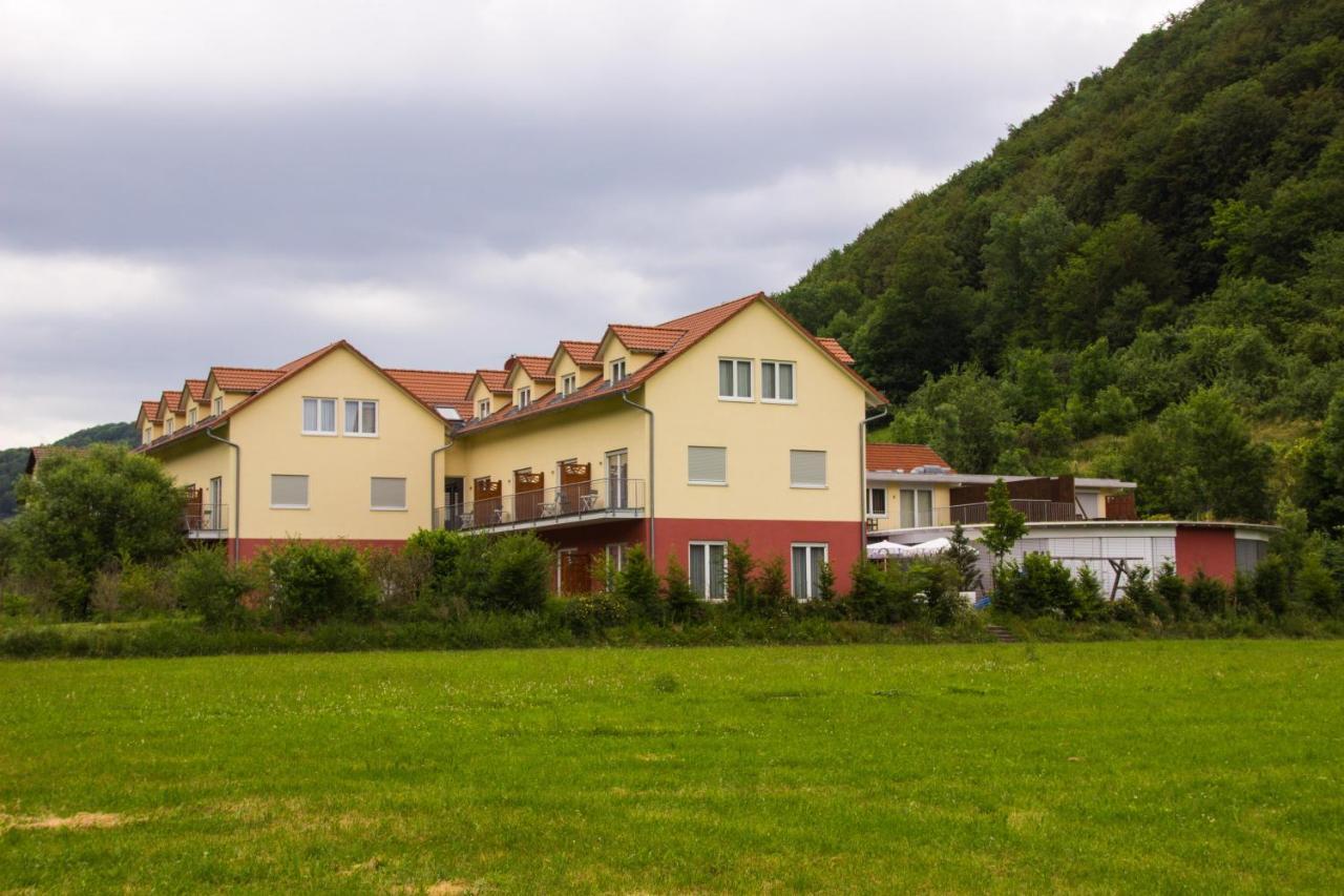 Hotel Restaurant Talblick Bad Ditzenbach Exteriör bild