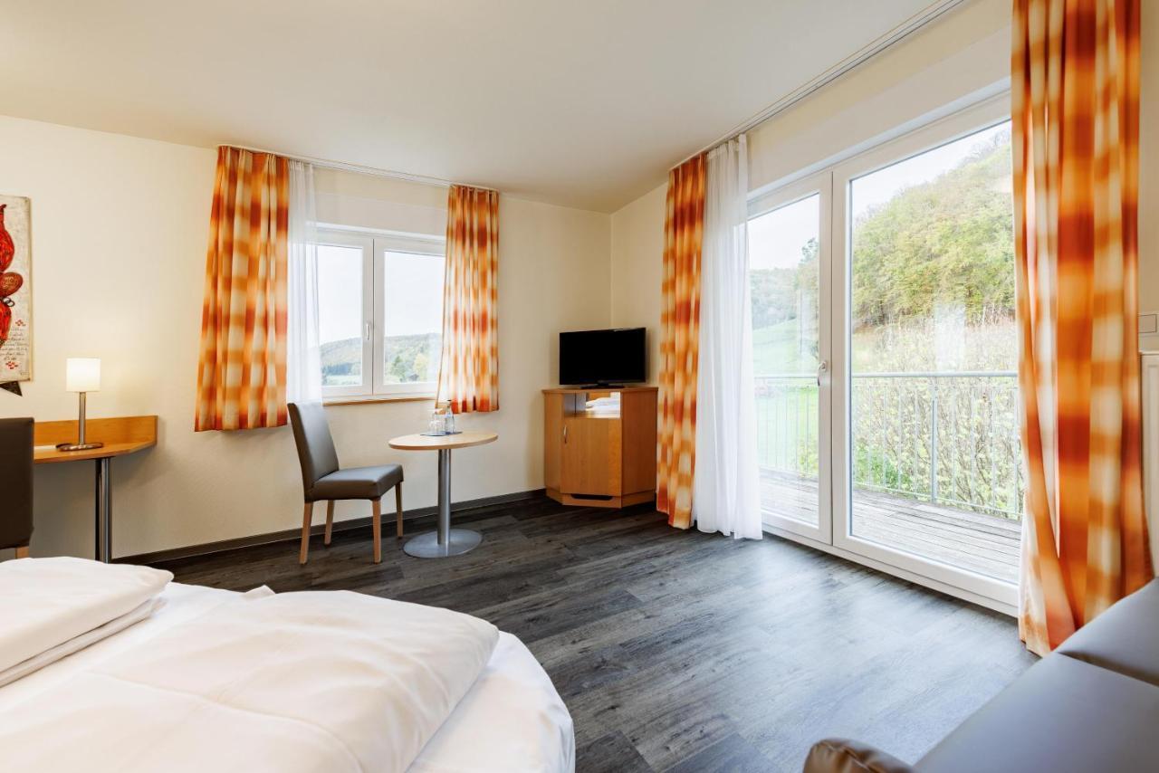 Hotel Restaurant Talblick Bad Ditzenbach Exteriör bild