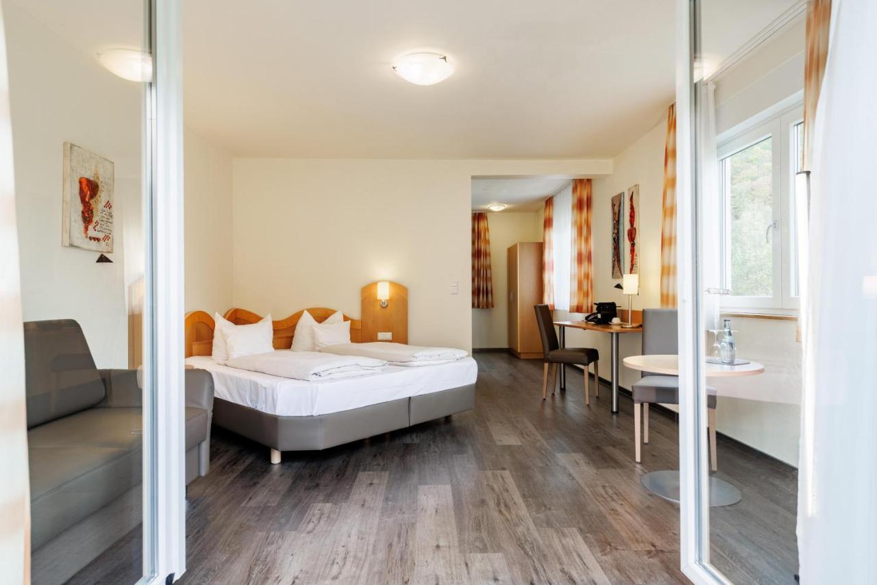 Hotel Restaurant Talblick Bad Ditzenbach Exteriör bild