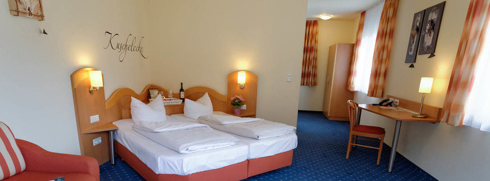 Hotel Restaurant Talblick Bad Ditzenbach Exteriör bild