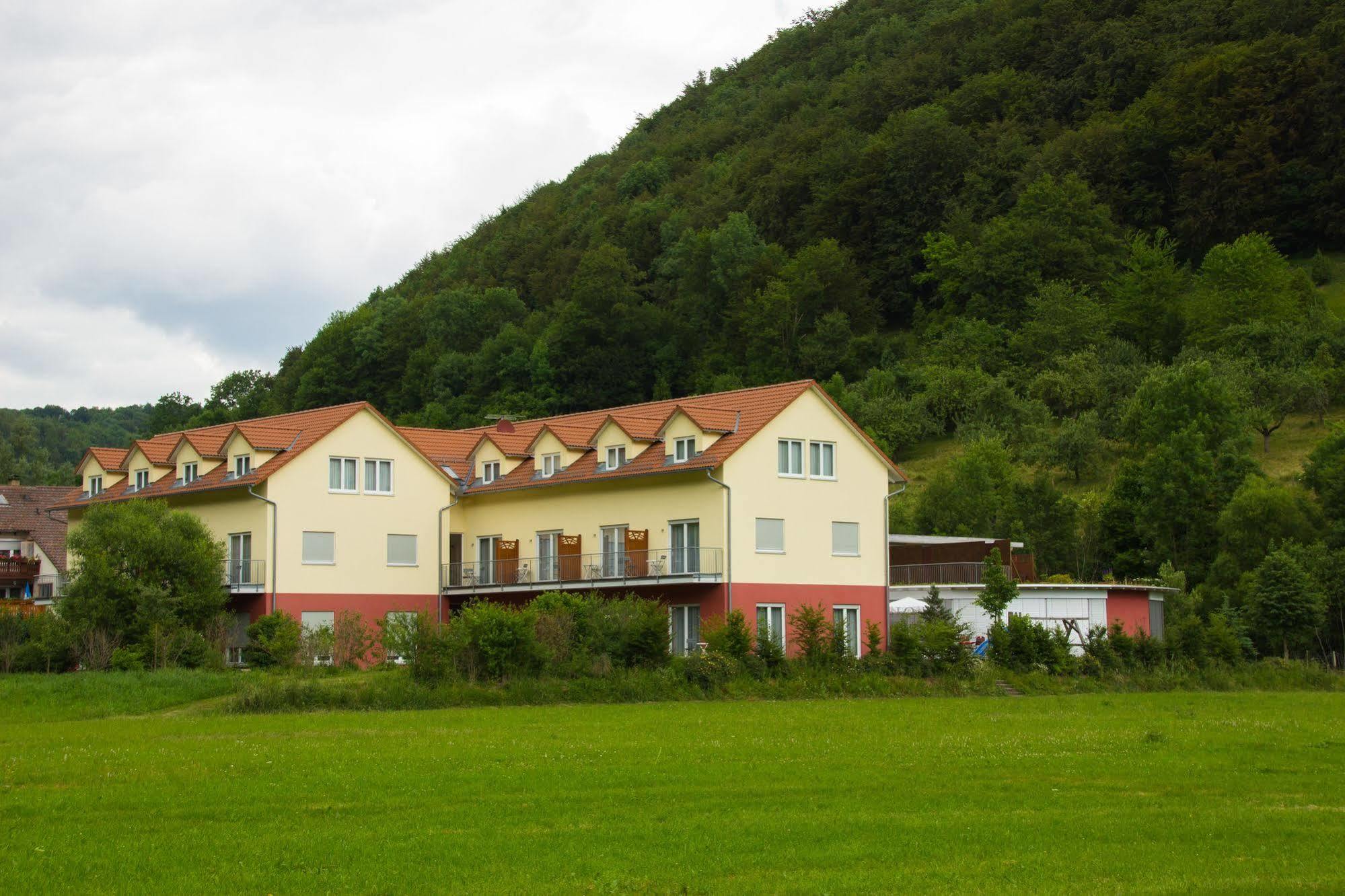 Hotel Restaurant Talblick Bad Ditzenbach Exteriör bild